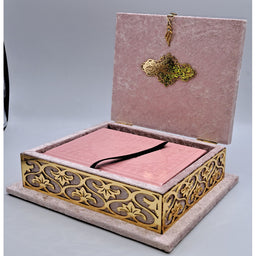 COFFRET CORAN LUXE + Coran FR/AR - Couleur Rose - Librairie Al Minhaj