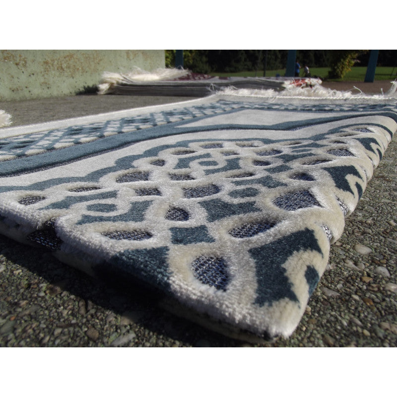 Tapis de Prière - Contour Géométrique - Fond Blanc - Couleur Bleu Ardoise - Librairie Al Minhaj