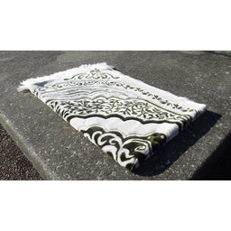 Tapis de Prière épais, Grande Taille (117 x 82 cm), Confortable - Motif Vert sur Fond Blanc - Librairie Al Minhaj