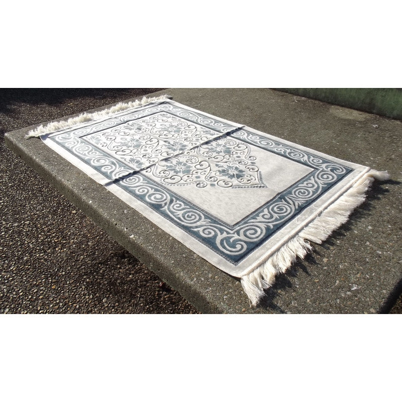 Tapis de Prière - Fond Blanc - Motif Fleurs - Couleur Bleu Ardoise - Librairie Al Minhaj