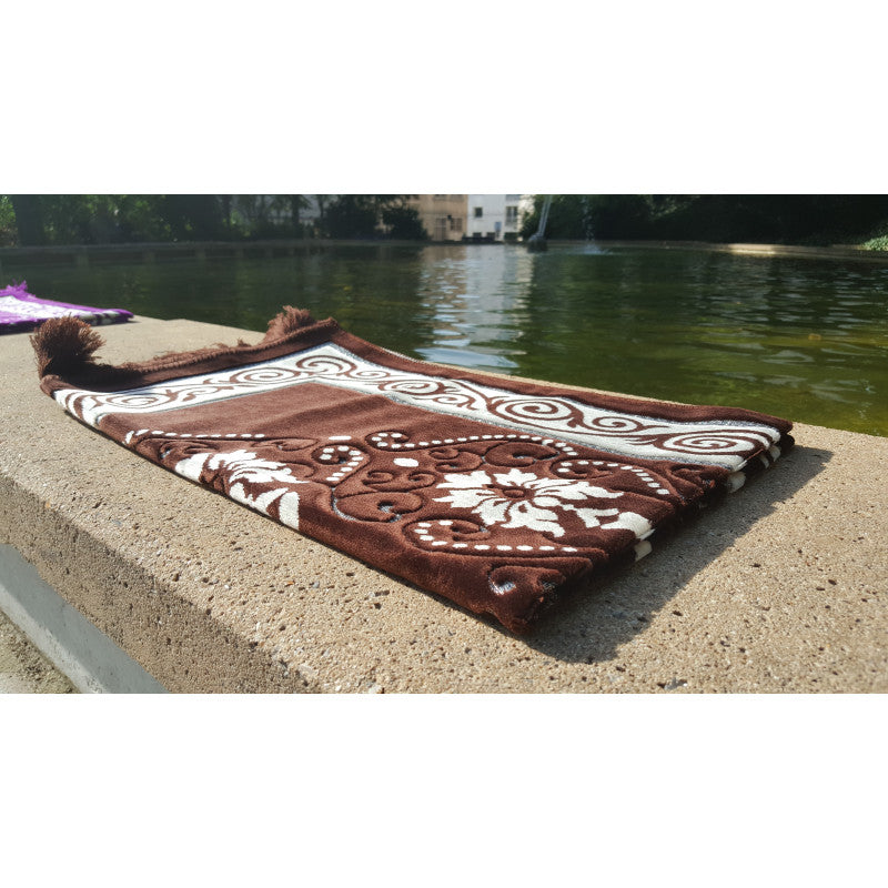 Tapis de Prière - Motif Fleurs - Couleur Marron - Librairie Al Minhaj
