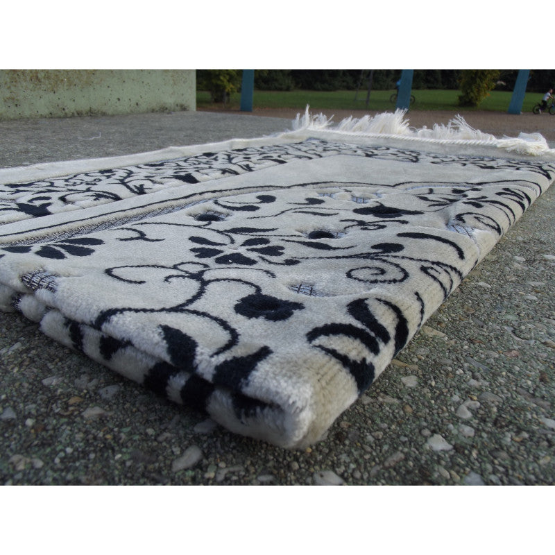 Tapis de Prière - Motif Jardin - Fond Blanc - Couleur Bleu Marine - Librairie Al Minhaj